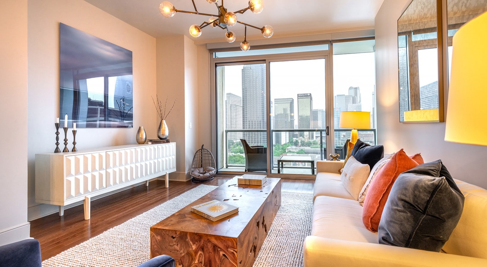 Uptown Dallas - Stunning Uptown High Rise #006 - Floor to Ceiling Windows