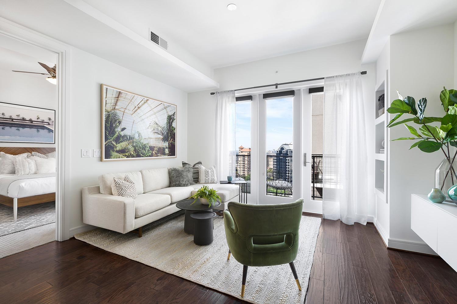 five-spring-events-in-dallas-2018 - Carlisle Street High Rise #109 - Living Room